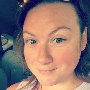 Meet your Posher, Courtney